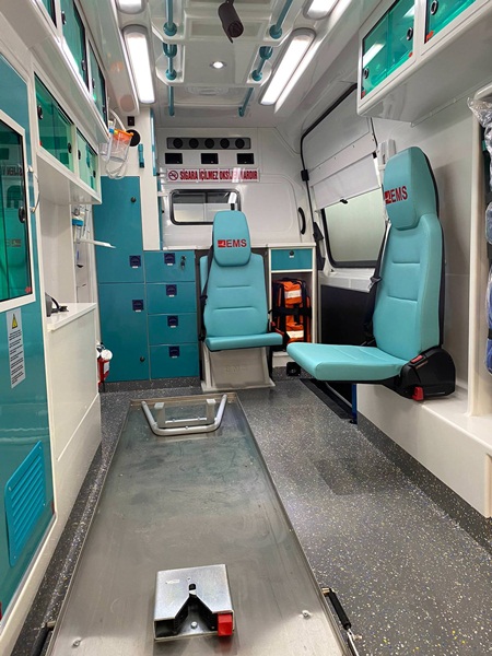 Apeiron-DC-M1-ambulance-seats-025