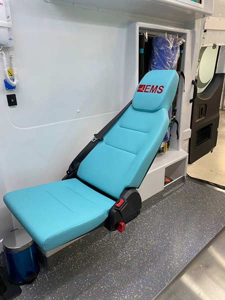 Apeiron-DC-M1-ambulance-seats-028