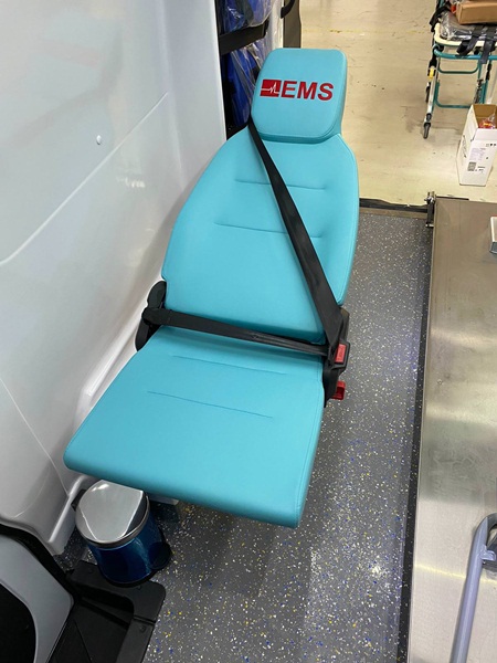 Apeiron-DC-M1-ambulance-seats-030